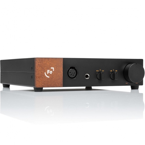 Ferrum OOR Fully Balanced Headphone Amplifier